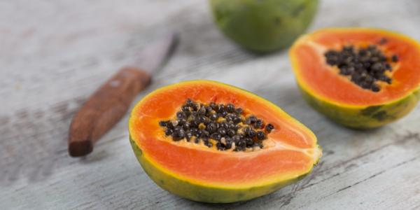 Dirty Dozen and Clean Fifteen 2022: Pesticides in Produce